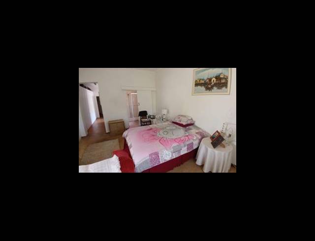 3 BEDROOM HOUSE FOR SALE IN KENSINGTON